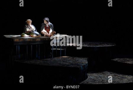 Peter Howe as Sam, James Loye as Frodo and Michael Therriault as Gollum ...