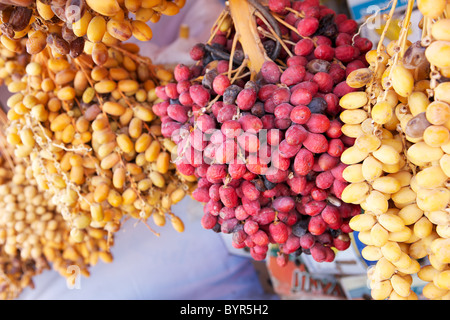 Fresh dates for sale at road-side kiosk, Syria Stock Photo