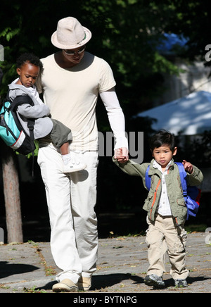 Brad Pitt takes his children Pax Thien and Zahara to kindergarten Prague, Czech Republic - 27.07.06 Stock Photo
