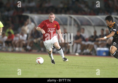 Wayne Rooney Manchester United beat Chinese team Shenzhen FC 6-0 in Macau on Monday. Giggs scored the first goal after 11 Stock Photo