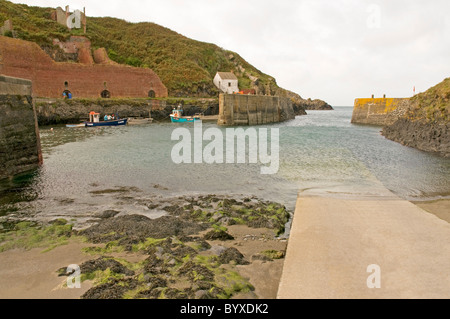 The small and charming old harbour of Porthgain on the Pembrokeshire coast Stock Photo