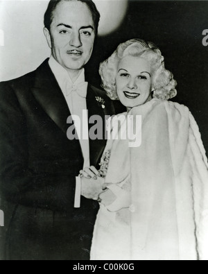 JEAN HARLOW  with fellow Hollywood star William Powell in 1936 Stock Photo