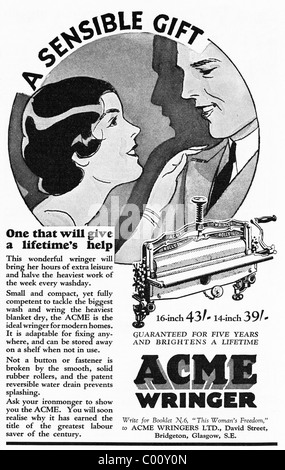 1920s advertisement in consumer magazine for the ACME WRINGER household appliance Stock Photo