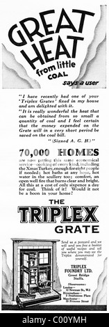 1920s advertisement in consumer magazine for the TRIPLEX fire grate Stock Photo