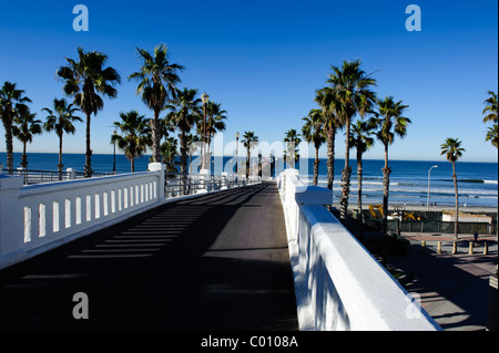 The Oceanside fishing pier in Oceanside, California, on a sunny winter morning Stock Photo