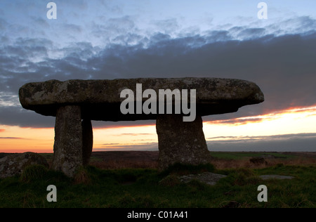 ' Lanyon Quoit  a neolithic burial burial chamber near Madron in West Cornwall, UK Stock Photo