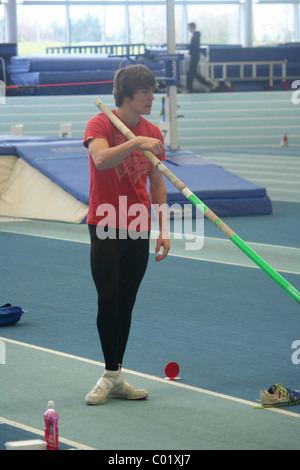 Pole Vaulter,  Lee Valley Athletics Track, London Indoor Games, start of Pole Vault Stock Photo