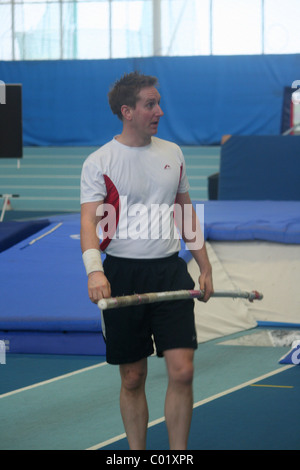 Pole Vaulter,  Lee Valley Athletics Track, London Indoor Games, before Pole Vault Stock Photo