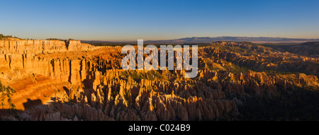 Hoodoos of the Claron formation, Bryce Ampitheater, Bryce Canyon ...