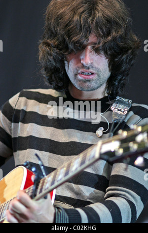 Pete Yorn and band supporting Crowded House performing at Santa Barbara Bowl Claifornia, USA - 25.08.07 Eric Isaacs Stock Photo