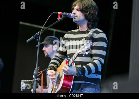 Pete Yorn and band supporting Crowded House performing at Santa Barbara Bowl Claifornia, USA - 25.08.07 Eric Isaacs Stock Photo