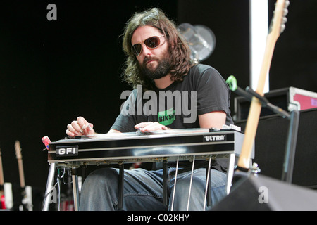 Pete Yorn and band supporting Crowded House performing at Santa Barbara Bowl Claifornia, USA - 25.08.07 Eric Isaacs Stock Photo