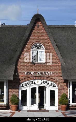 Commercial building with a thatched roof, Kampen, Sylt Island, North Friesland, Schleswig-Holstein, Germany, Europe Stock Photo