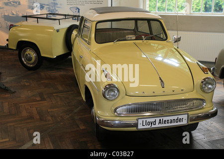 Lloyd Alexander vintage car with a trailer, ErfinderZeiten: Auto- und Uhrenmuseum, Time of Innovators: Museum of Cars and Clocks Stock Photo