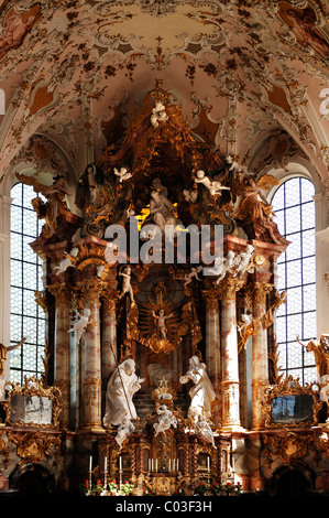 Altar in the aisle in the Parish Church of the Nativity of the Virgin, Rococo style 1737-1746, Rottenbuch Abbey, Rottenbuch Stock Photo