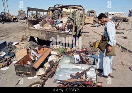Demolished Vehicles Highway 80 Operation Desert Storm 8x12 Silver Halide Photo 