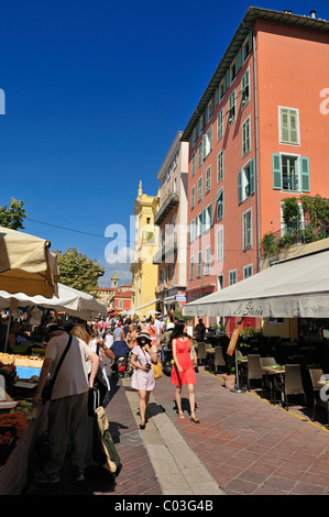 Marche aux Fleurs market on Cours Saleya square, Nice, Département Alpes-Maritimes, Region Provence-Alpes-Côte d'Azur, France Stock Photo