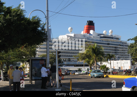 Cunard's newest cruise ship Queen Anne arrives at the City Cruise ...