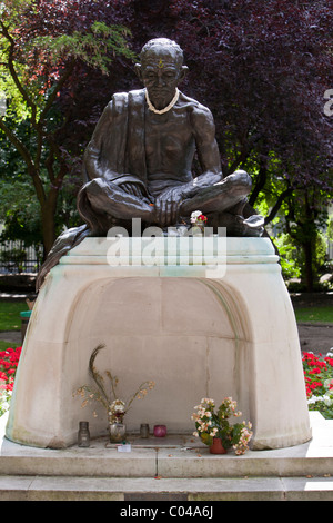 Statue of Mahatma Ghandi, located in Tavistock Square, London Stock Photo