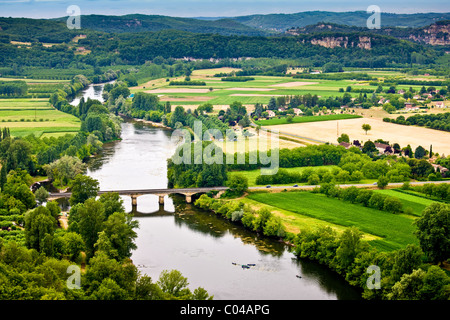 Picturesque scene of the River Dordogne viewed from on high at Domme, Dordogne, France Stock Photo