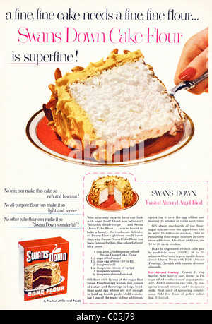 Original 1950s full page advertisement with recipe in American consumer magazine for SWANS SOWN CAKE FLOUR Stock Photo