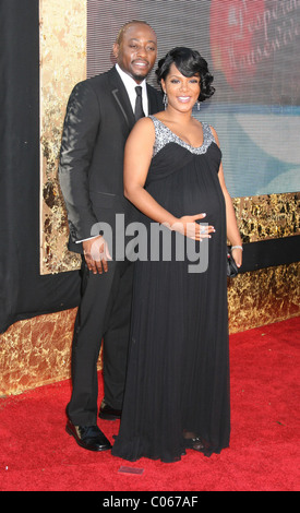 Omar Epps and Keisha Spivey The 59th Primetime Emmy Awards at The Shrine Auditorium  Los Angeles, California - 16.09.07 Stock Photo