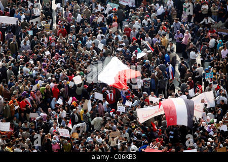 Civil unrest Tahrir Square, Cairo, Egypt, 1st Feb 2011. Thousands of people have been protesting against President Hosni Mubarak Stock Photo