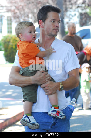 Mark Wahlberg and son Michael Wahlberg picking pumpkins ready for Halloween Los Angeles, California - 14.10.07  : Stock Photo