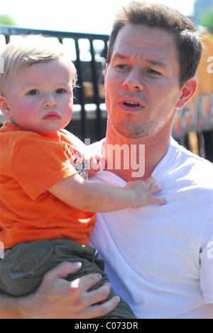 Mark Wahlberg and son Michael Wahlberg picking pumpkins ready for Halloween Los Angeles, California - 14.10.07  : Stock Photo