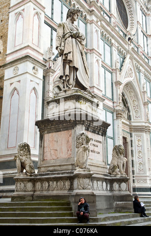 Dante Alighieri's statue, Church of Santa Croce, Florence (Firenze), UNESCO World Heritage Site, Tuscany, Italy, Europe Stock Photo