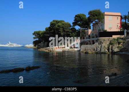 Villa La Fleur du Cap, formerly owned by Charlie Chaplin and later, David Niven, Saint Jean Cap Ferrat, Alpes Maritimes, Région Stock Photo