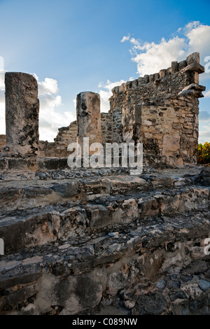 Yamil Lu'um, Temple of the Scorpion (Templo del Alacran), Mayan Ruins, Cancun, Mexico Stock Photo