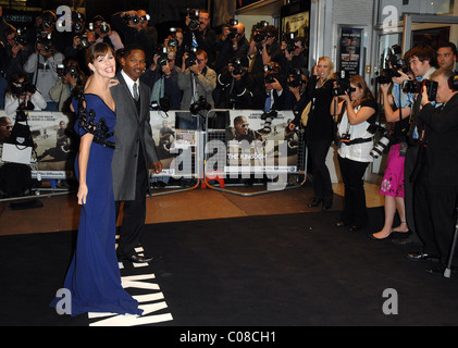 Jennifer Garner and Jamie Foxx UK Premiere of 'Kingdom' held at the Odeon West End - Arrivals London, England - 04.10.07 : Stock Photo