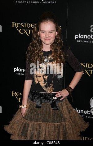 Madeline Carroll Resident Evil: Extinction World Premiere at Planet Hollywood Hotel and Casino Las Vegas,  Nevada - 20.09.07 Stock Photo