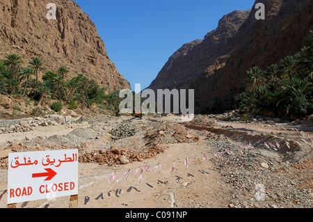 Road construction, road closed, Wadi Tiwi, Oman, Middle East Stock Photo