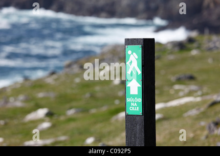 Trail blaze, Dunquin, Dingle Peninsula, County Kerry, Ireland, British Isles, Europe Stock Photo