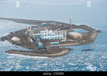 Aerial view of an oil well drilling platform, Prudhoe Bay, Beaufort Sea near Deadhorse, Alaska Stock Photo
