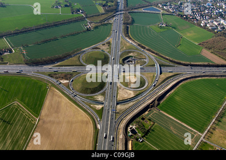 A1, Kamener Kreuz motorway junction, tangent, Bergkamen, Ruhrgebiet region, North Rhine-Westphalia, Germany, Europe