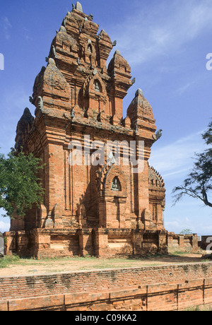 Po Klong Garai temple, 13th century Cham towers, Phan Rang-Thap Cham ...