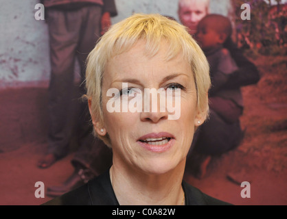 Annie Lennox launches the limited edition 'Sing' CD to raise awareness for South Africa's Treatment Action Campaign at The Body Stock Photo