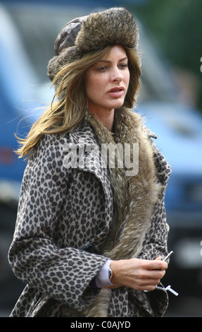 Trinny Woodall makes her way home after dropping her children off from school London, England - 11.11.09 Stock Photo