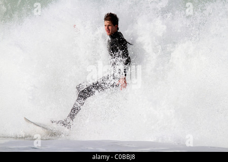 LOCAL SURFER JEFFREYS BAY JEFFREYS BAY  SOUTH AFRICA 22 June 2010 Stock Photo