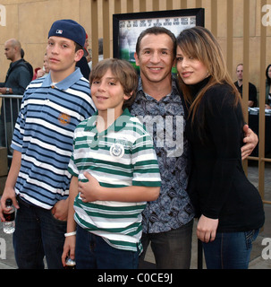 Ray mancini family premiere redbelt hi-res stock photography and