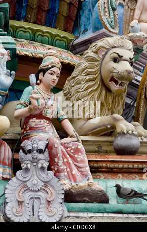 Asia, Singapore (Sanskrit for Lion City). Chinatown area. Oldest Hindu temple in Singapore, Sri Mariamman Temple. Stock Photo