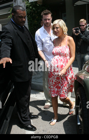 Heavily pregnant, Tori Spelling at a TV show Baby Shower Los Angeles, California - 04.05.08 Stock Photo