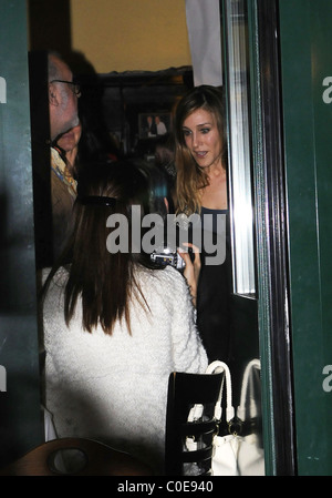 Sarah Jessica Parker leaving Lutter & Wegner restaurant. The actress was invited by celebrity hair dresser Udo Walz who she Stock Photo