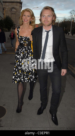 Ronan Keating and Yvonne Keating arrive at Shanahans on the Green restaurant to celebrate their 10th wedding anniversary Stock Photo