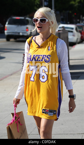 Holly Madison shows her team pride by wearing a Los Angeles Laker basketball jersey as she shops on Robertson Blvd West Stock Photo