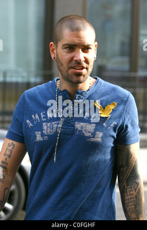 Shane Lynch from Boyzone arrives at the BBC Radio One studios London, England - 29.05.08 Stock Photo