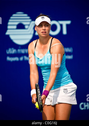 Vera Zvonareva (RUS) plays in the quarter finals round against Shuai Peng of China in Pattaya Thailand Stock Photo